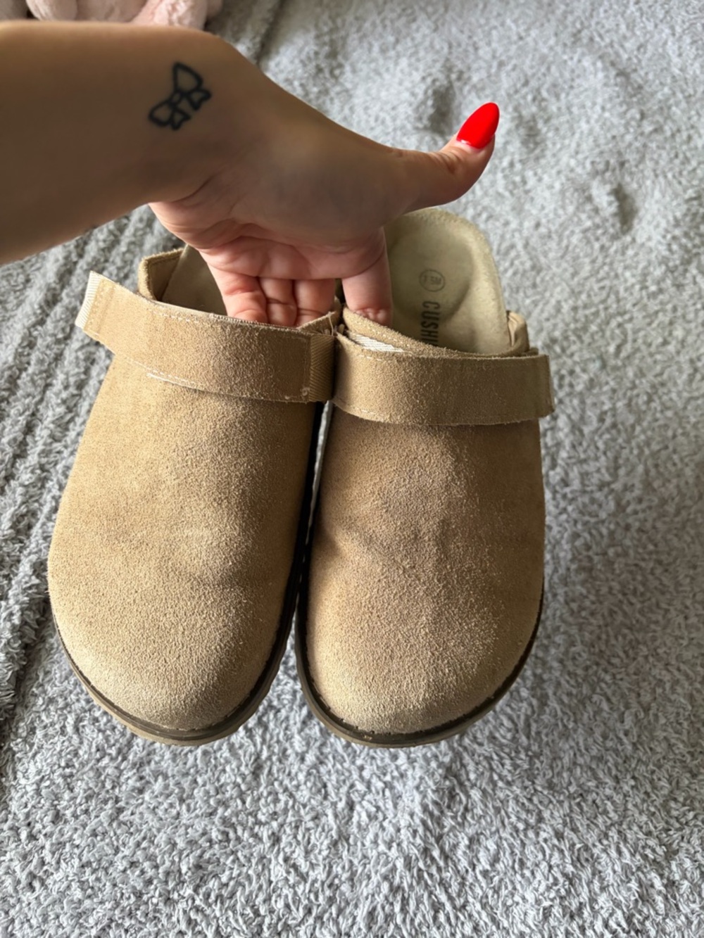 Cushionaire clogs